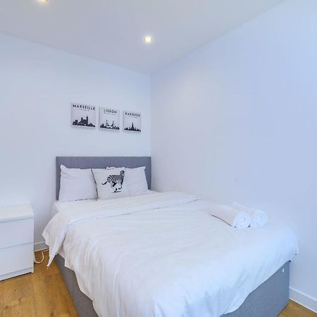 Mosspark Boulevard Exec Apartment i Free Parking Glasgow Eksteriør bilde